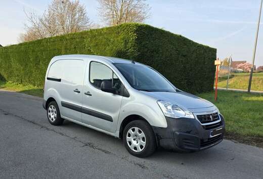 Peugeot 1.6hdi prête à immatriculation tél 0484/52 ...