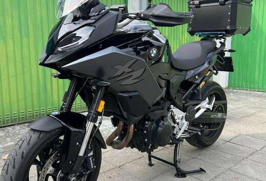 BMW Triple black finition PRO