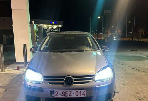 Volkswagen golf 5 1.4tsi