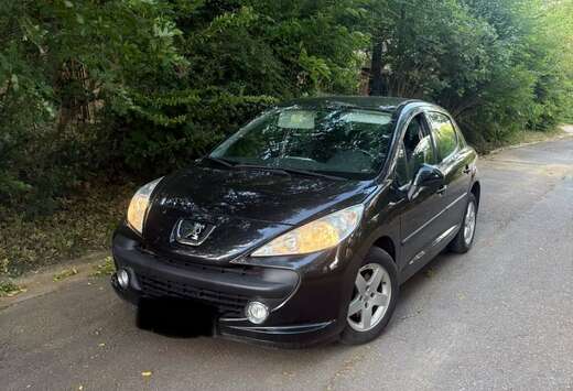 Peugeot 1.4i 16v Premium Pack