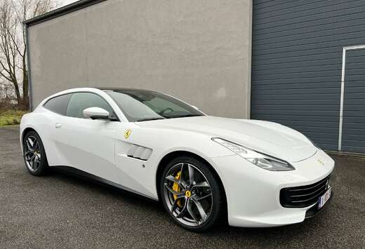 Ferrari GTC4 Lusso T 3.9 Turbo V8 F1 (EU6c)