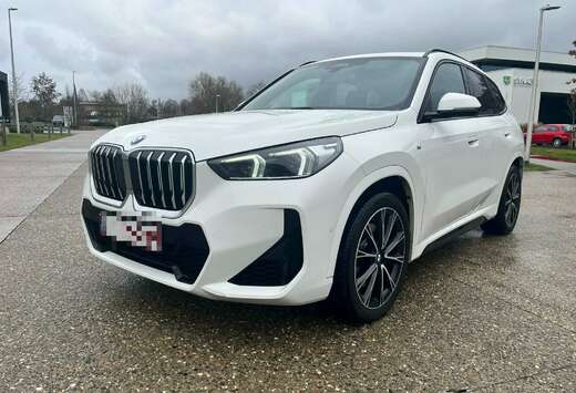 BMW X1 23i 2.0i xDrive M-sportpakket MHEV