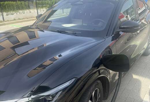 Ford 99 kWh RWD Premium Extended Range