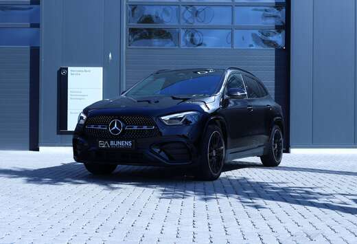 Mercedes-Benz GLA 180 AMG Line / Panodak