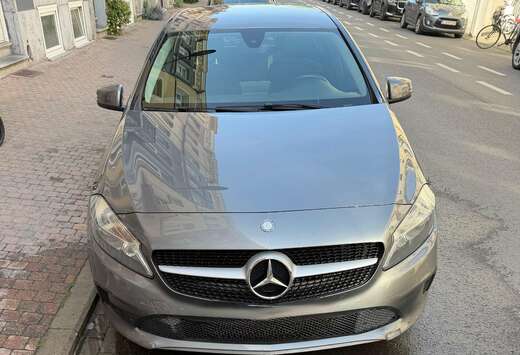 Mercedes-Benz A 160 d