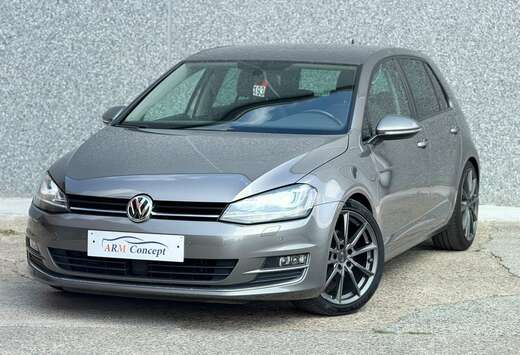 Volkswagen Golf 1.4 TSI Essence Highline 11/2015 Gara ...