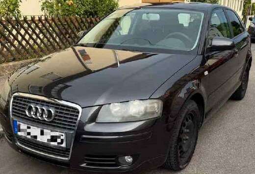 Audi 1.6 FSI Attraction