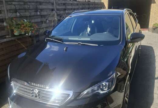 Peugeot SW 1.2 PureTech GT Line