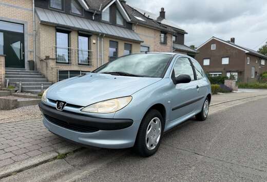 Peugeot ***Peugeot 206 prêt à immatriculer
