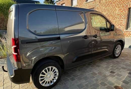 Toyota Verso SWB 1.5 D-4D Shuttle
