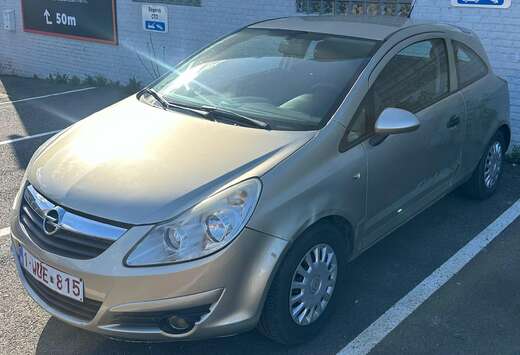 Opel Corsa 1.0i Essentia