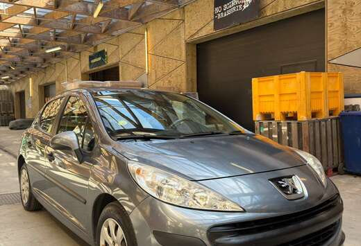 Peugeot 1.4e 75ch Premium