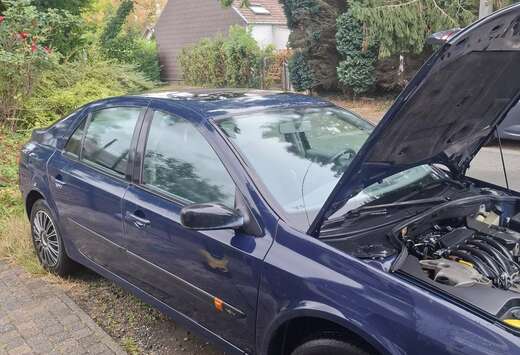 Renault 1.6i 16v Authentique