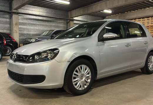 Volkswagen  Golf 2.0 TDI DPF DSG