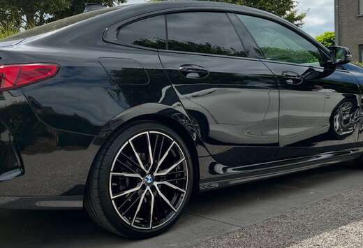 BMW Gran Coupé 218iA  MPack//Pano dak//19\