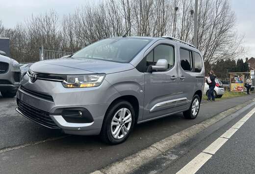 Toyota City Verso 1.2 MPV 7places GPS CAMÉRA CRÉDIT ...