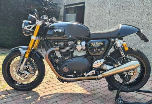 Triumph rs