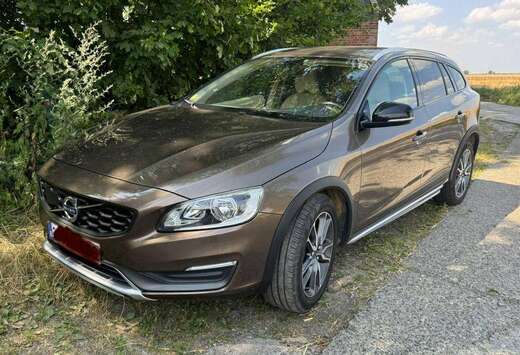 Volvo V60 Cross Country 2.0 D3 Momentum Geartronic