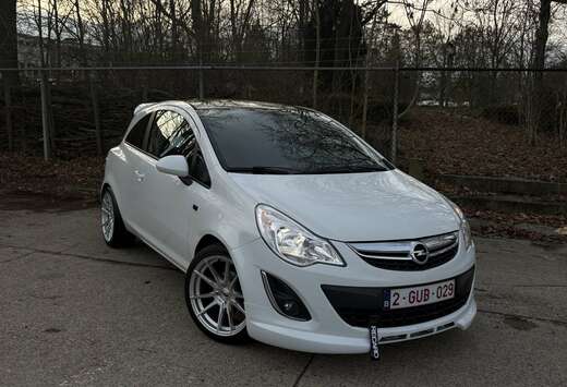 Opel 1.2i Black Edition