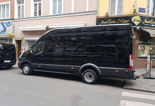 Ford Bus