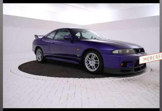 Nissan GT-R R33