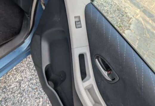 Toyota 1.3i VVT-i 16v Luna