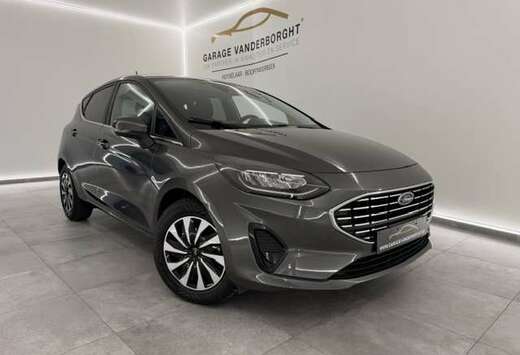 Ford TITANIUM BENZINE 32000KM