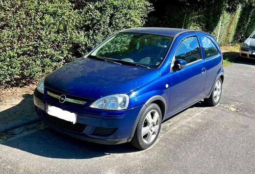 Opel Corsa 1.2i XEP 16v Cosmo