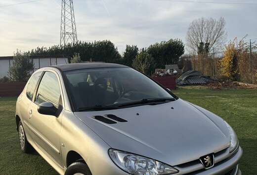 Peugeot Peugeot 206 1.4 Essence Airco Euro 4