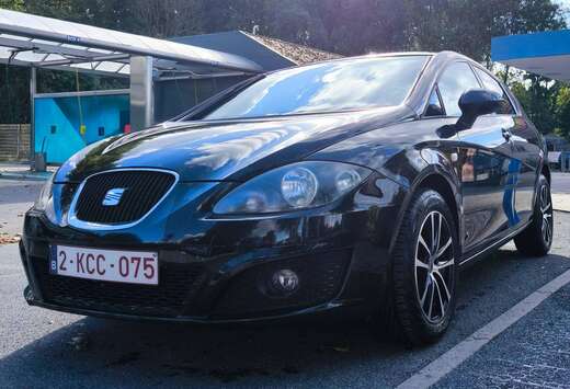 SEAT Leon 1.6 CR TDi Ultima Carbon Reference DPF