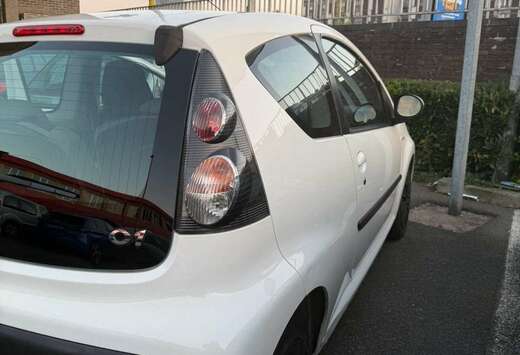 Citroen 1.0 EGS Style