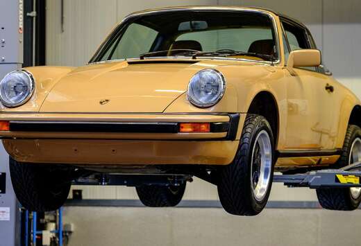 Porsche 3.0 SC targa UNIQUE