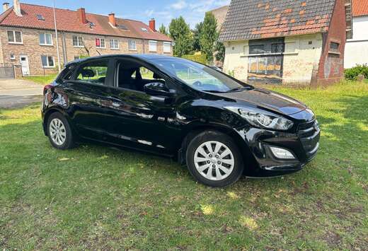 Hyundai 1.4i 140dKm