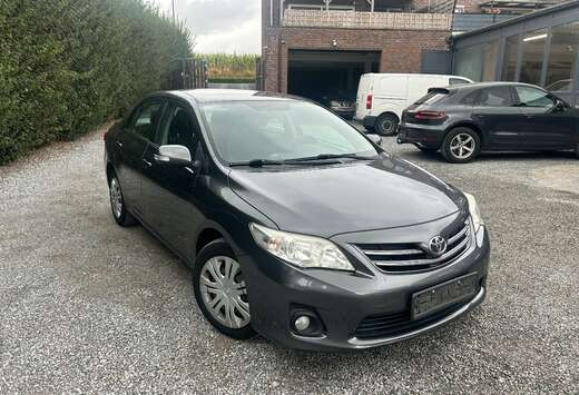 Toyota Corolla 1.6i Luna MM