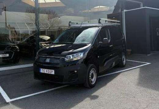 Fiat DAB navi gps pdc camera trekhaak btw 3zit 2023