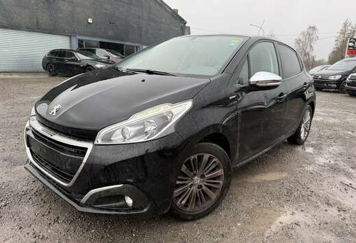 Peugeot 208 1.2i PureTech Style