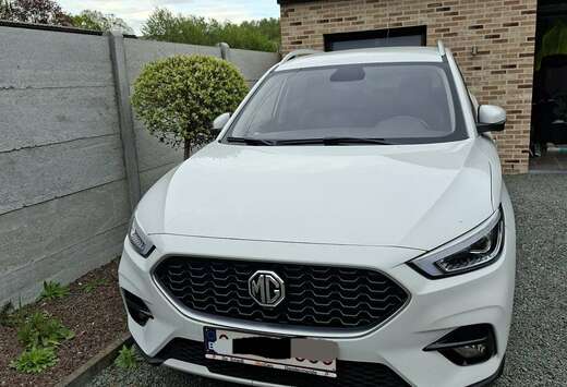 MG 1.0 T-GDi Luxury AT