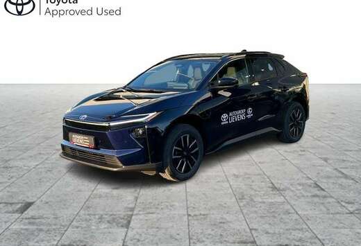 Toyota 73.1 kWh 2WD EXECUTIVE
