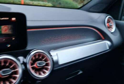 Mercedes-Benz 66.5 kWh 4-Matic Luxury Line