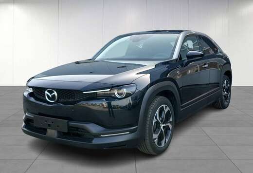 Mazda Exclusive-line plug-in hybrid 360camera, pdc v. ...