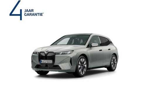 BMW iX xDrive45 | PANO | AIR SUSP | H&K |