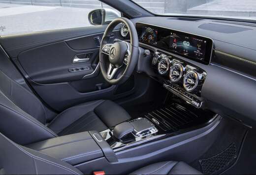Mercedes-Benz e 8G-DCT AMG Line