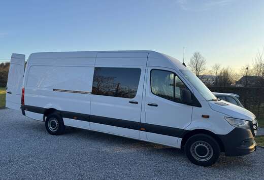 Mercedes-Benz 317 DOUBLE CABINE