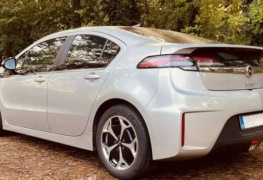Opel Ampera E-REV Volume Cosmo