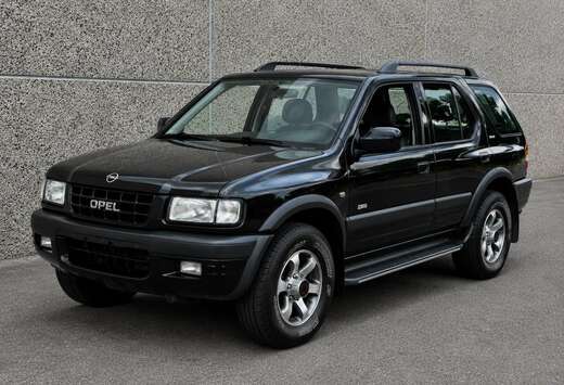 Opel 2.2d - 4X4 - Airco - Cd/Radio Good Car