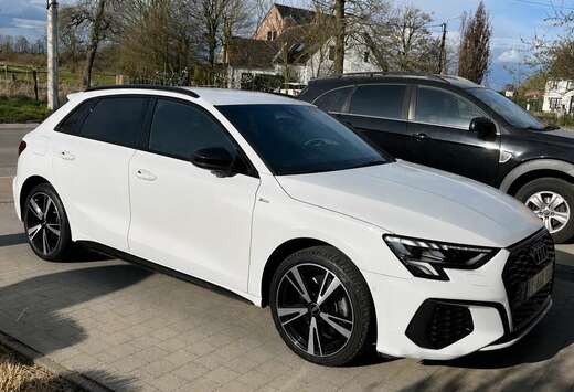 Audi 40 TFSIe Sportback S tronic line