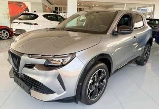 Alfa Romeo Junior 1.2 Turbo Hybrid Ibrida