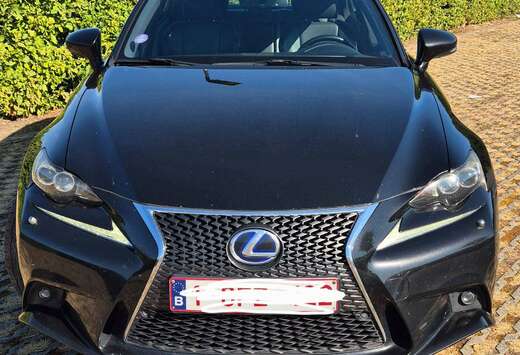 Lexus IS 300h 2.5i F-Sport Line E-CVT