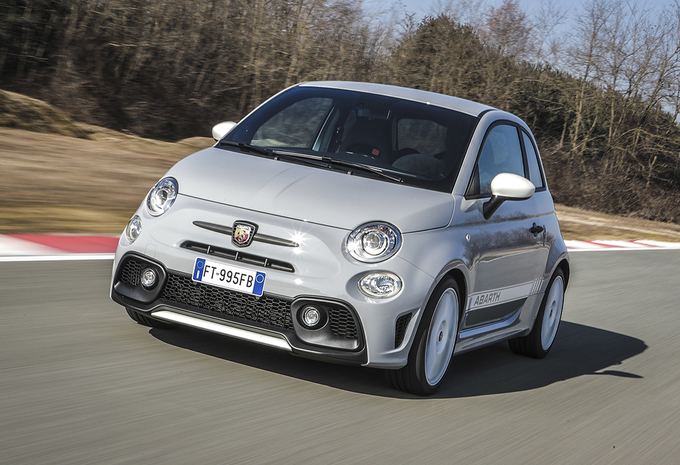 Essai Abarth 595 Esseesse 19 Moniteur Automobile